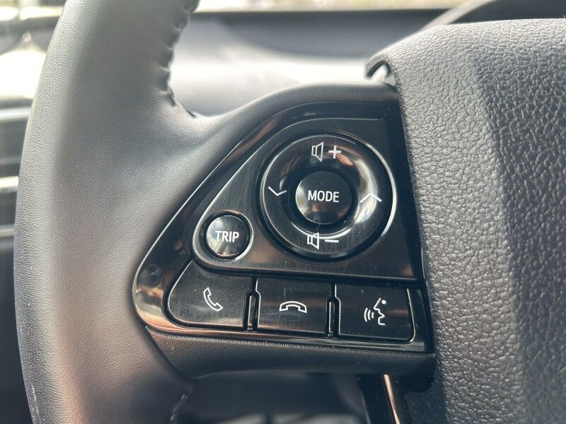 2022 Toyota Prius XLE - 1-OWNER - ADVANCED TECHNOLOGY PACKAGE Whitinsville MA