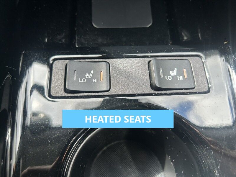 2022 Toyota Prius XLE - 1-OWNER - ADVANCED TECHNOLOGY PACKAGE Webster MA