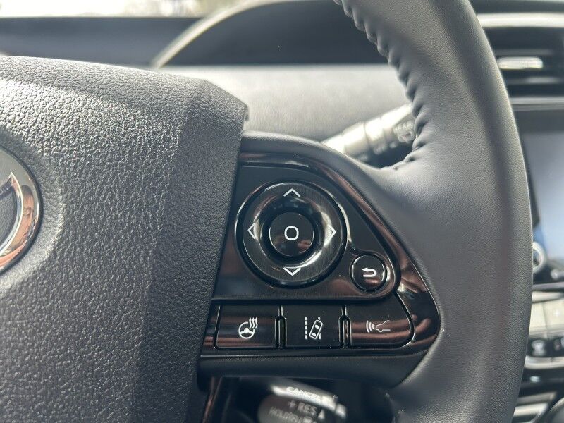 2022 Toyota Prius XLE - 1-OWNER - ADVANCED TECHNOLOGY PACKAGE Webster MA