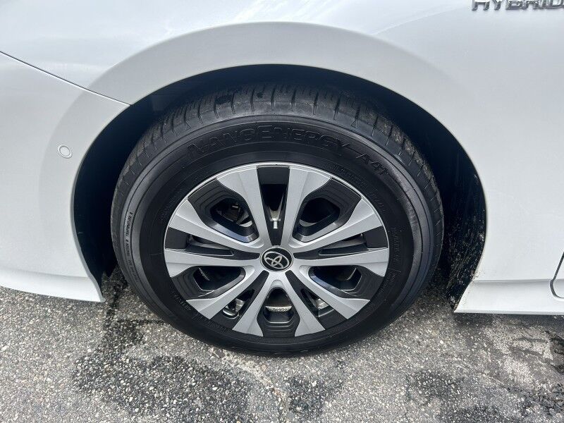 2022 Toyota Prius XLE - 1-OWNER - ADVANCED TECHNOLOGY PACKAGE Webster MA