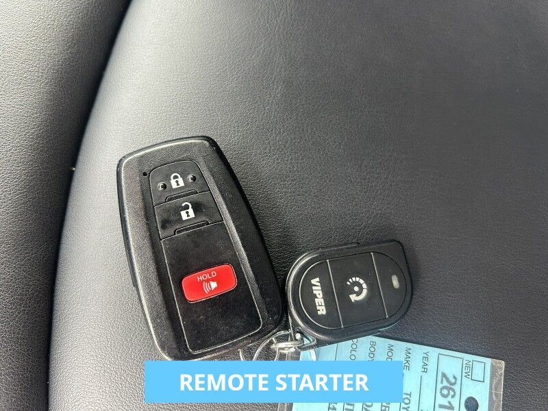 2022 Toyota Prius XLE - 1-OWNER - ADVANCED TECHNOLOGY PACKAGE Webster MA