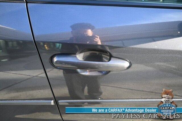 2022 Toyota RAV4 Hybrid LE / AWD / Premium Cloth Seats / Adaptive Cruise Control / Lane Departure & Blind Spot Alert / Apple CarPlay & Android Auto / USB Input / Back Up Camera / New Studless Winter Tires / 41 MPG / 1-Owner Anchorage AK