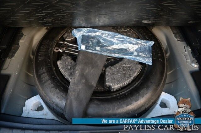 2022 Toyota RAV4 Hybrid LE / AWD / Premium Cloth Seats / Adaptive Cruise Control / Lane Departure & Blind Spot Alert / Apple CarPlay & Android Auto / USB Input / Back Up Camera / New Studless Winter Tires / 41 MPG / 1-Owner Anchorage AK