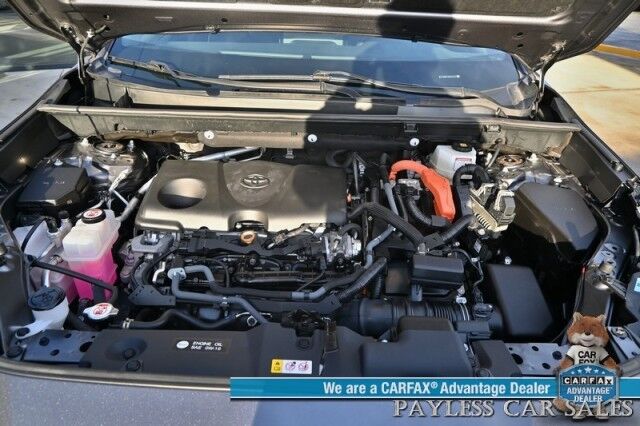 2022 Toyota RAV4 Hybrid LE / AWD / Premium Cloth Seats / Adaptive Cruise Control / Lane Departure & Blind Spot Alert / Apple CarPlay & Android Auto / USB Input / Back Up Camera / New Studless Winter Tires / 41 MPG / 1-Owner Anchorage AK