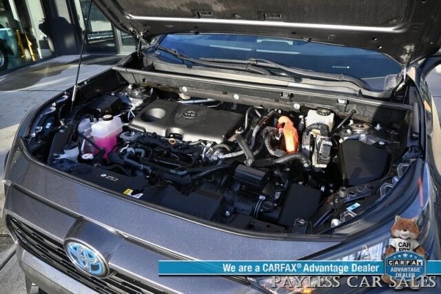 2022 Toyota RAV4 Hybrid LE / AWD / Premium Cloth Seats / Adaptive Cruise Control / Lane Departure & Blind Spot Alert / Apple CarPlay & Android Auto / USB Input / Back Up Camera / New Studless Winter Tires / 41 MPG / 1-Owner Anchorage AK