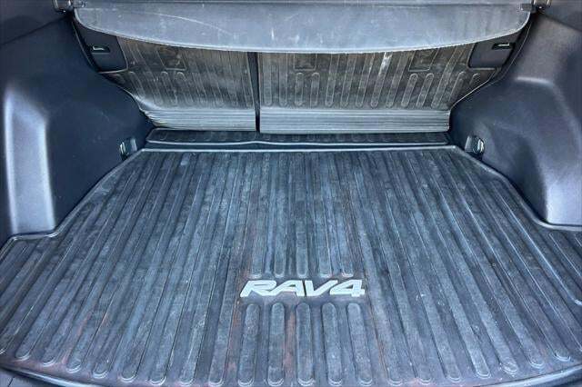 2022 Toyota RAV4 Hybrid LE Roseville CA