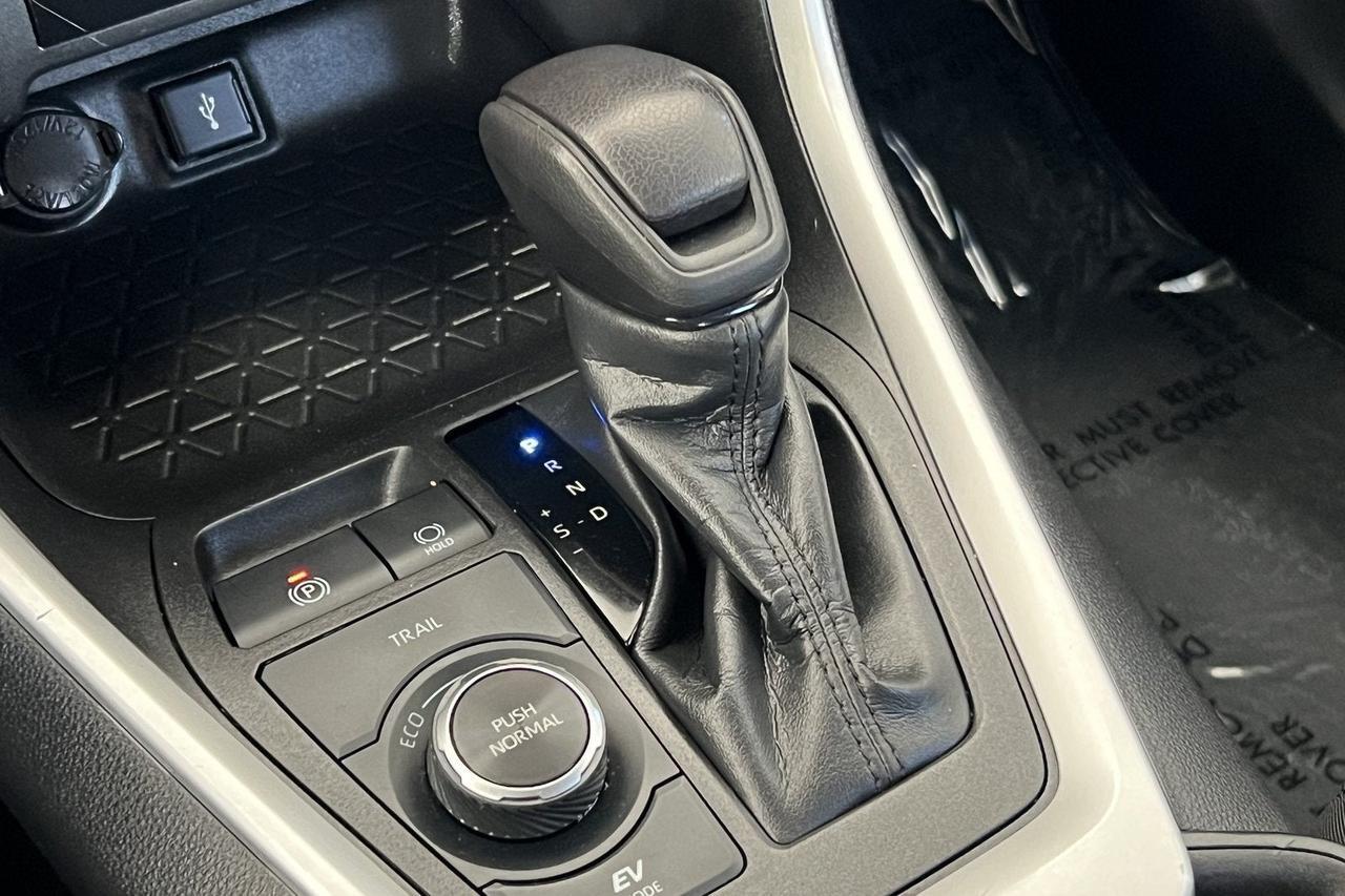 2022 Toyota RAV4 Hybrid LE Roseville CA