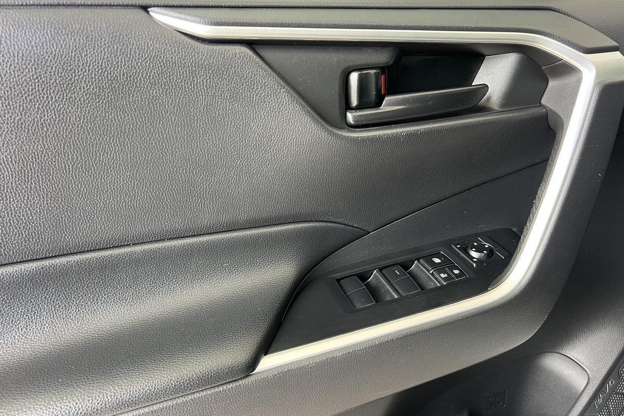 2022 Toyota RAV4 Hybrid LE Roseville CA