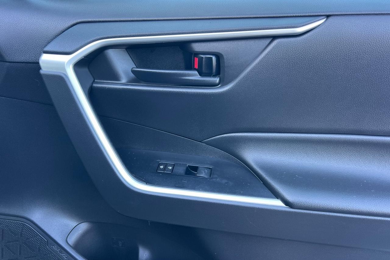 2022 Toyota RAV4 Hybrid LE Roseville CA