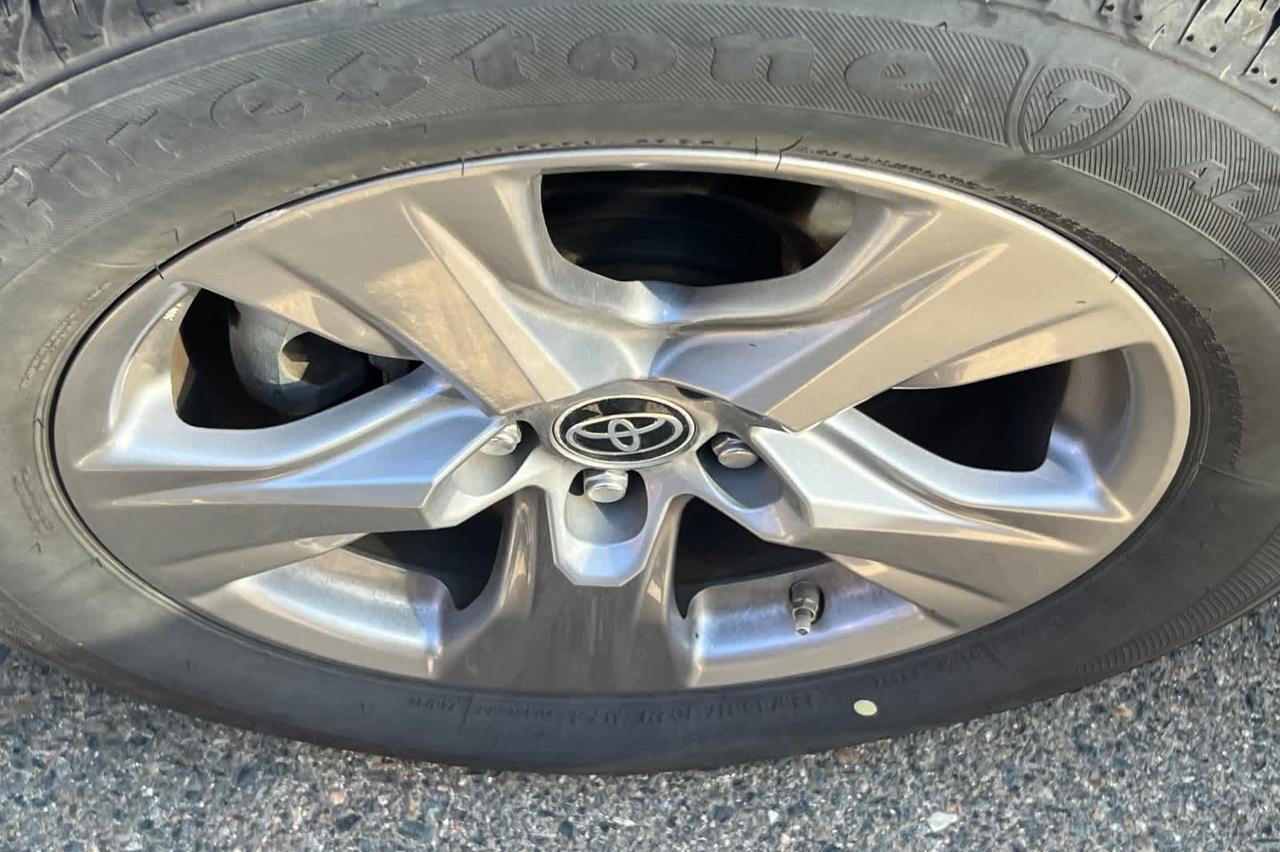 2022 Toyota RAV4 Hybrid LE Roseville CA