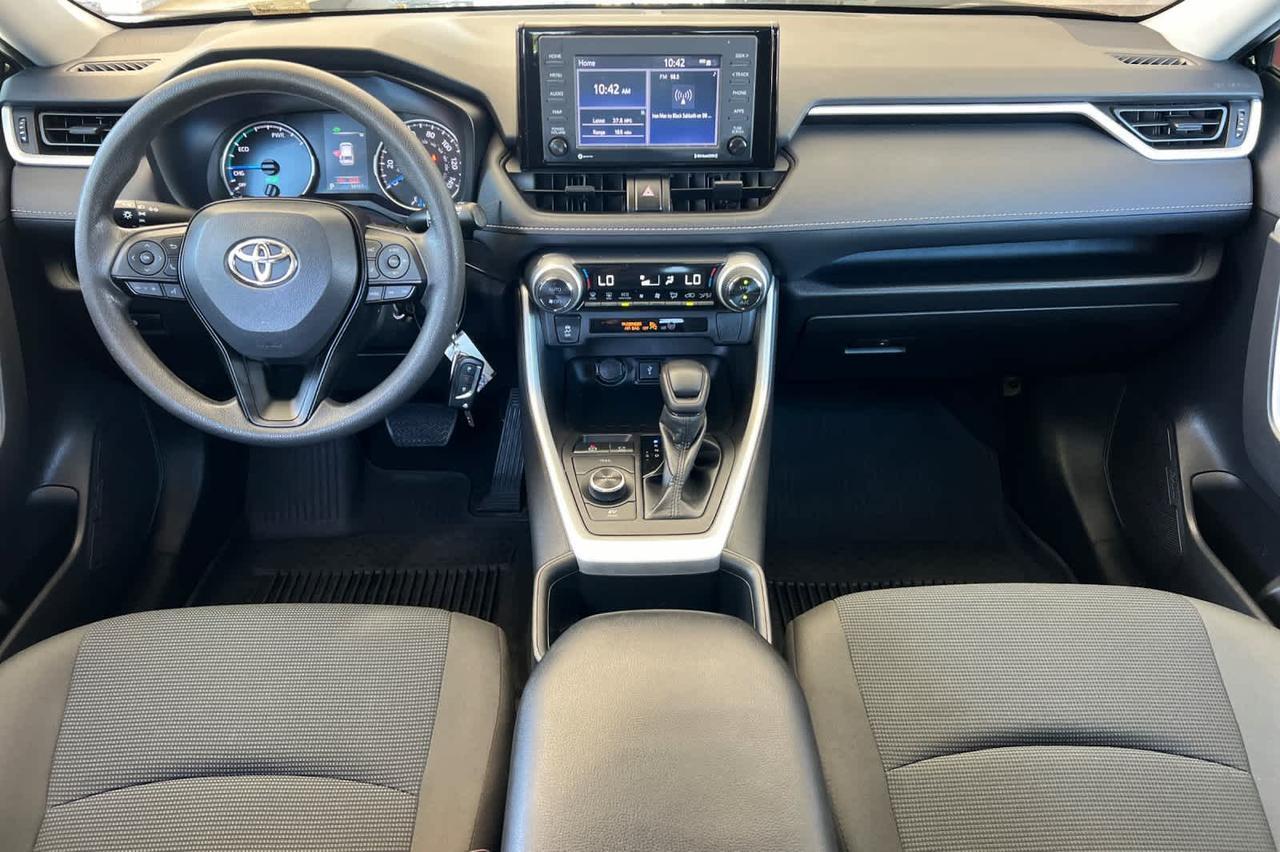 2022 Toyota RAV4 Hybrid LE