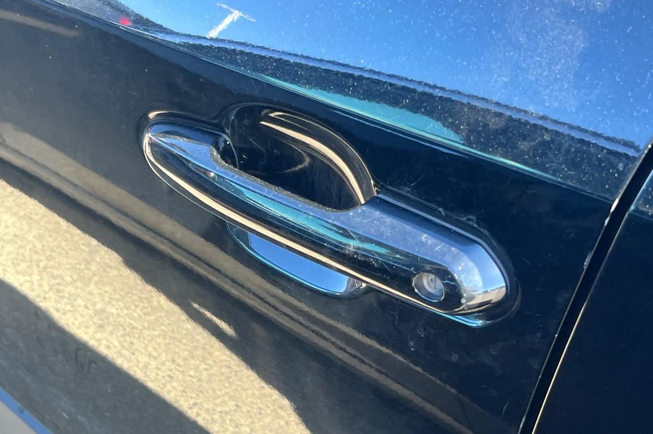 2022 Toyota RAV4 Hybrid LE Roseville CA