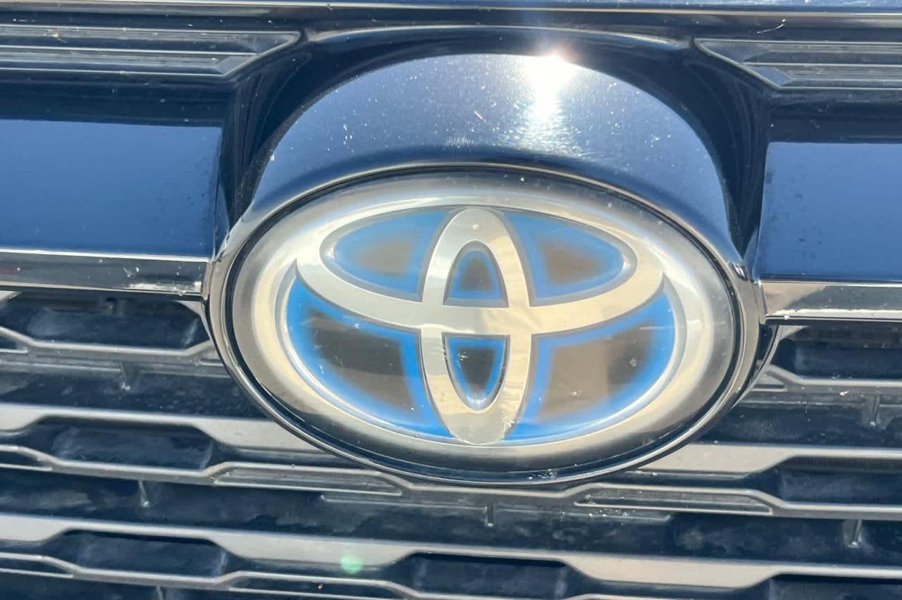 2022 Toyota RAV4 Hybrid LE Roseville CA
