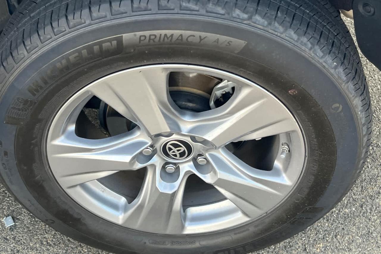 2022 Toyota RAV4 Hybrid LE Roseville CA
