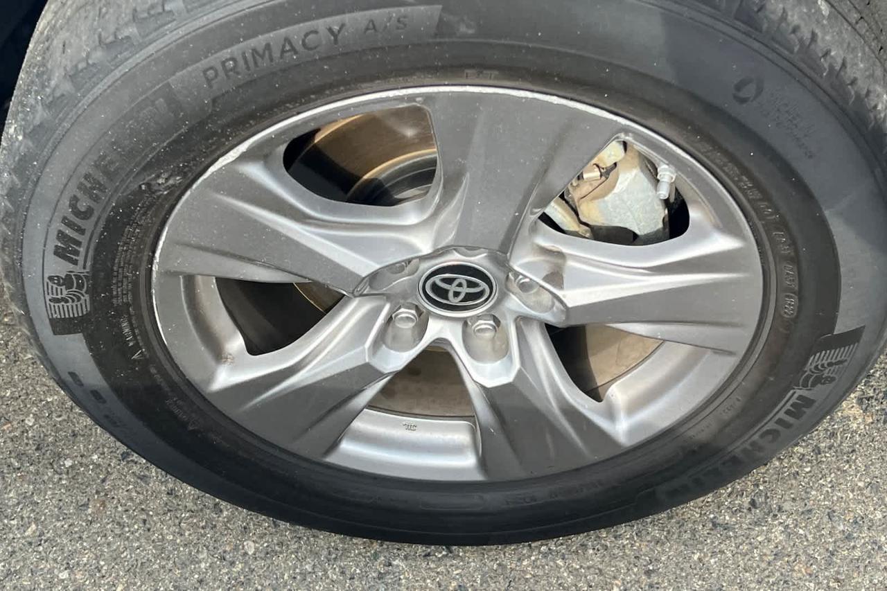 2022 Toyota RAV4 Hybrid LE Roseville CA
