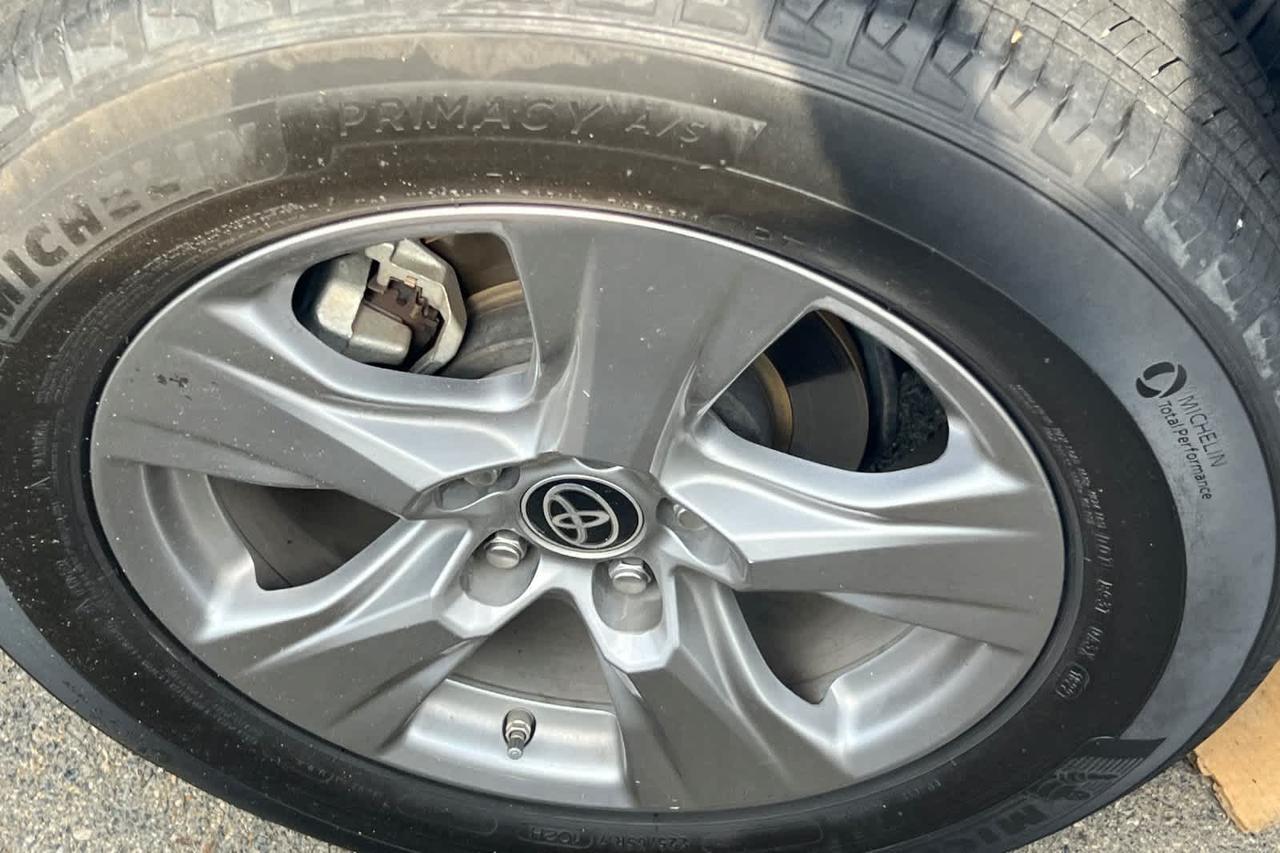 2022 Toyota RAV4 Hybrid LE Roseville CA