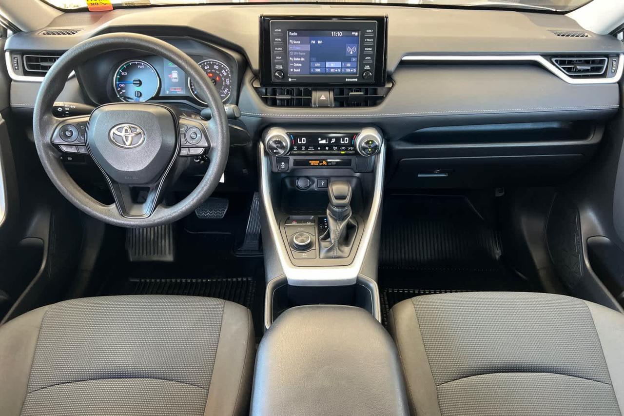 2022 Toyota RAV4 Hybrid LE