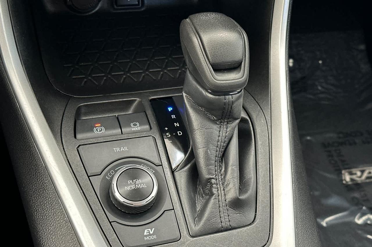 2022 Toyota RAV4 Hybrid LE Roseville CA