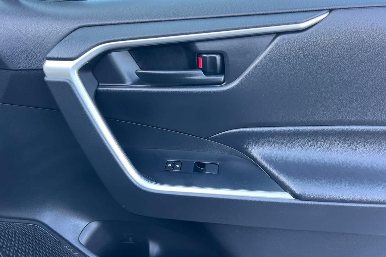 2022 Toyota RAV4 Hybrid LE Roseville CA