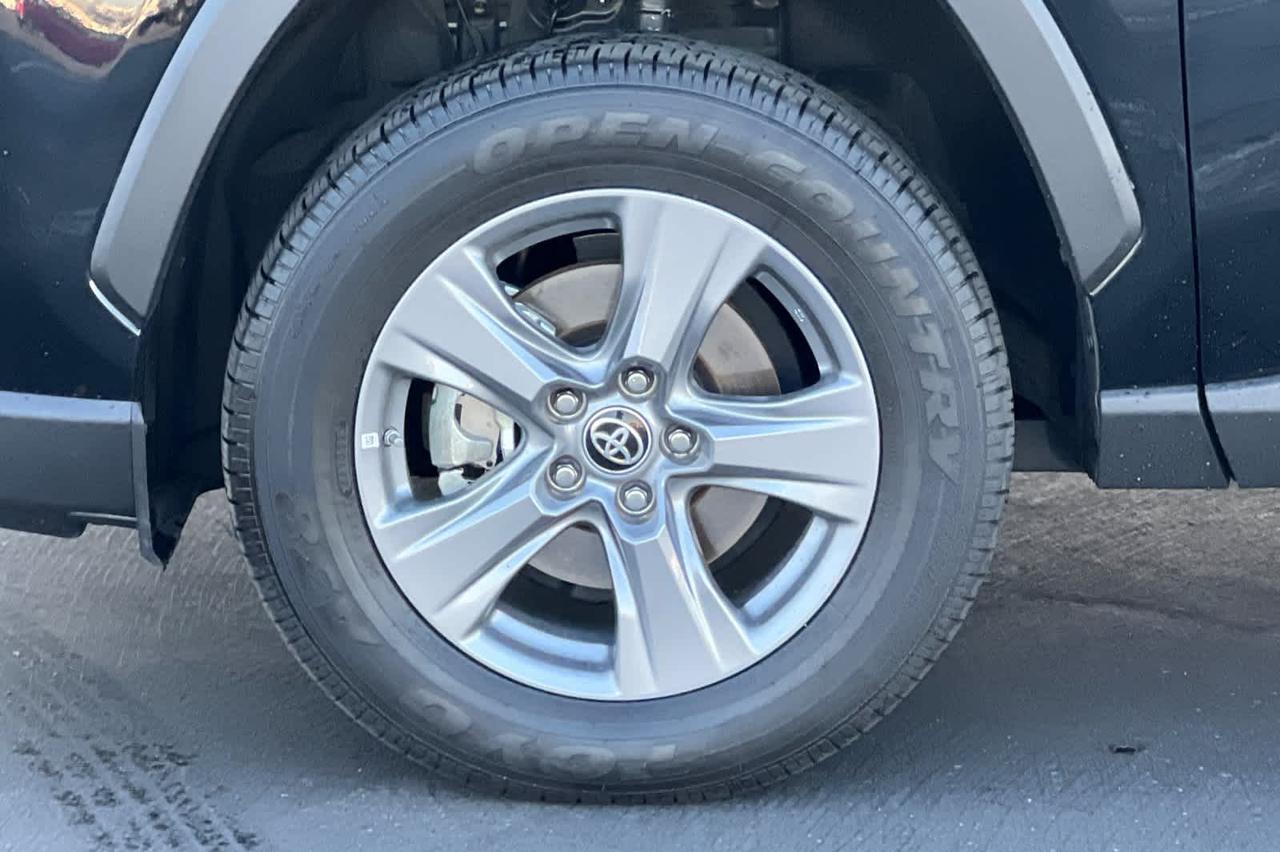 2022 Toyota RAV4 Hybrid LE Roseville CA