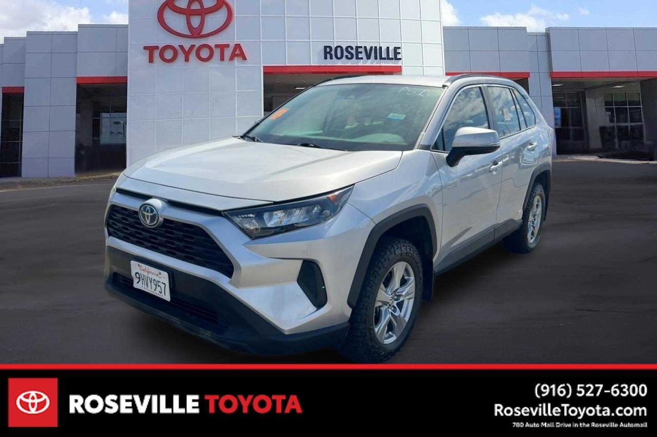 2022 Toyota RAV4 Hybrid LE