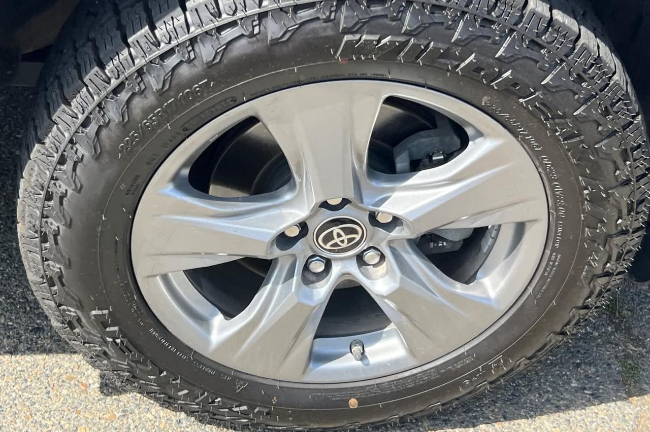 2022 Toyota RAV4 Hybrid LE Roseville CA