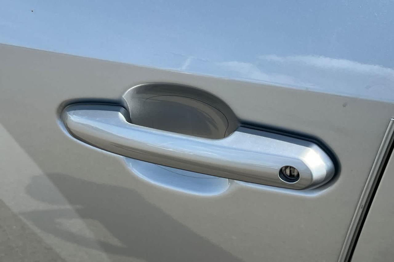 2022 Toyota RAV4 Hybrid LE Roseville CA