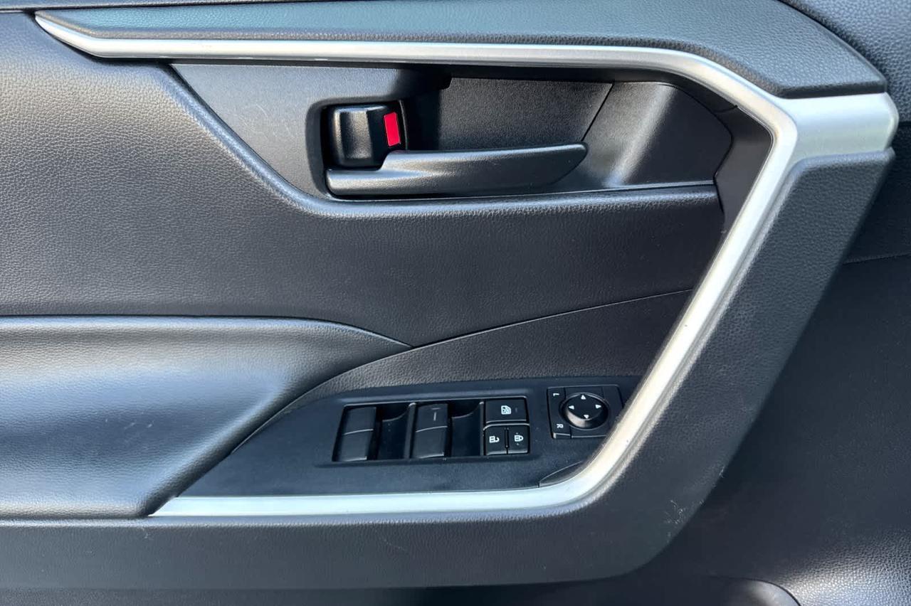 2022 Toyota RAV4 Hybrid LE Roseville CA