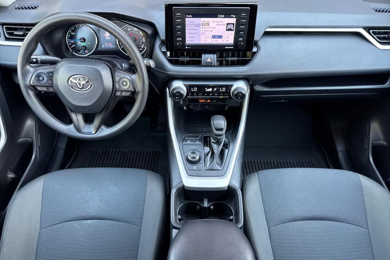 2022 Toyota RAV4 Hybrid LE