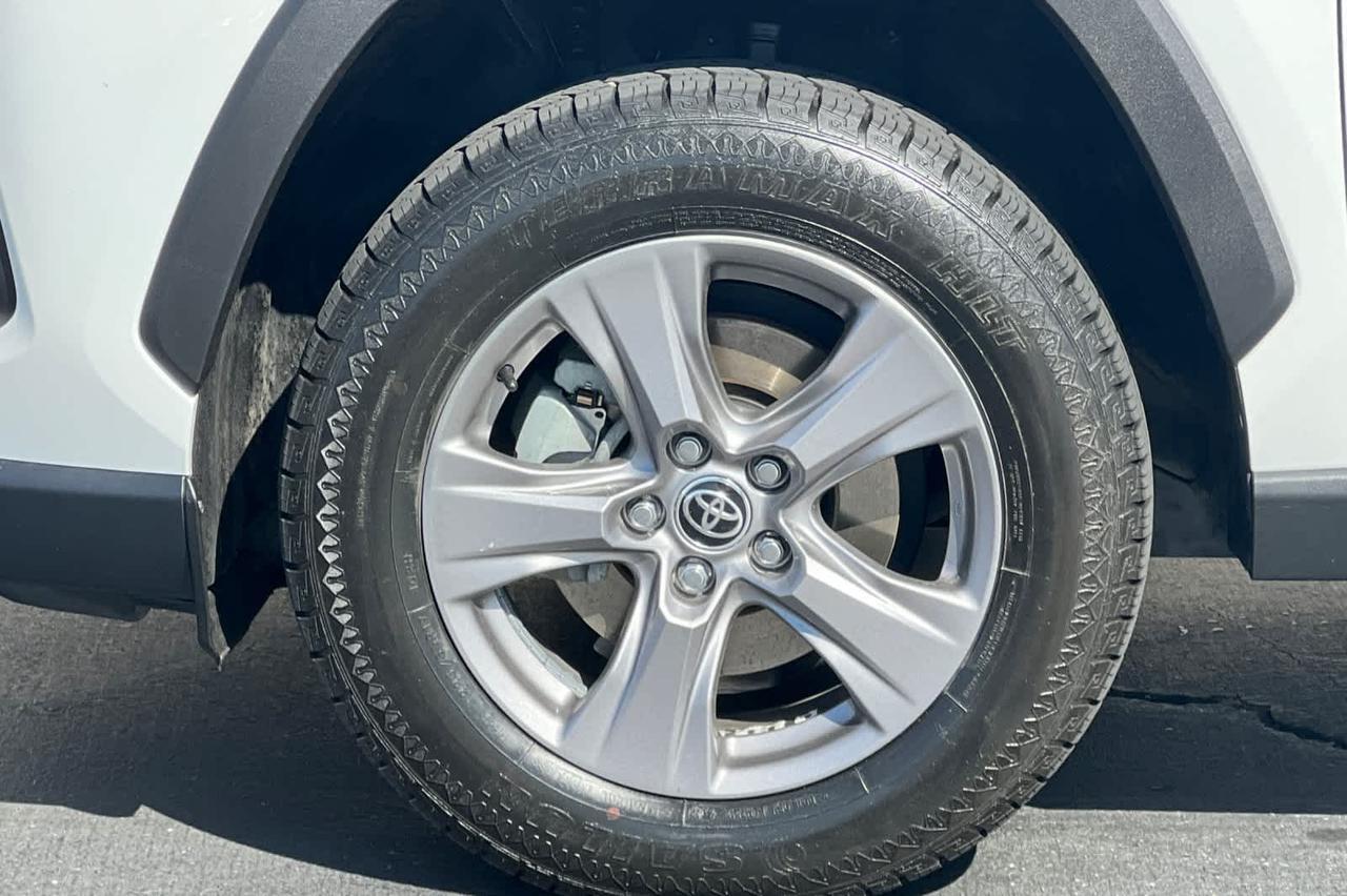 2022 Toyota RAV4 Hybrid LE Roseville CA