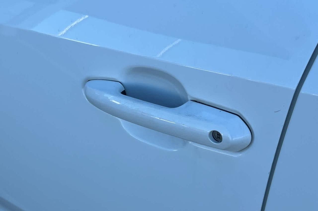 2022 Toyota RAV4 Hybrid LE Roseville CA