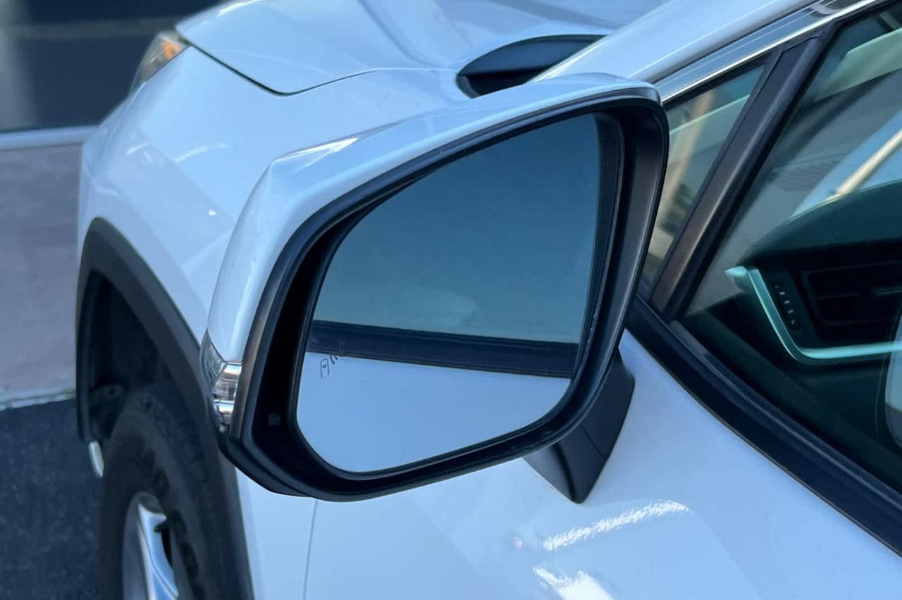 2022 Toyota RAV4 Hybrid LE Roseville CA