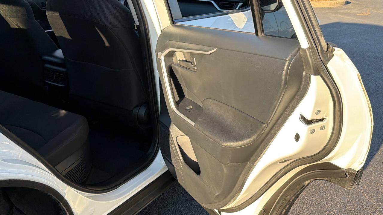 2022 Toyota RAV4 Hybrid LE San Antonio TX