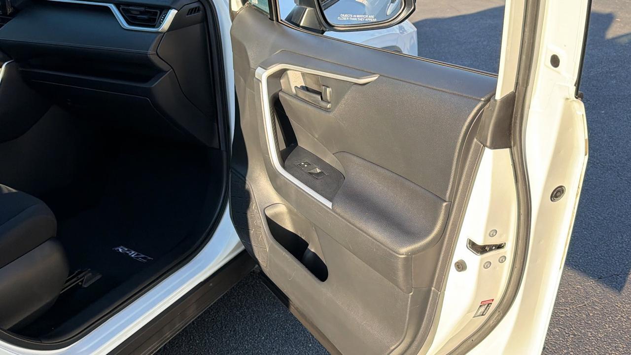 2022 Toyota RAV4 Hybrid LE San Antonio TX