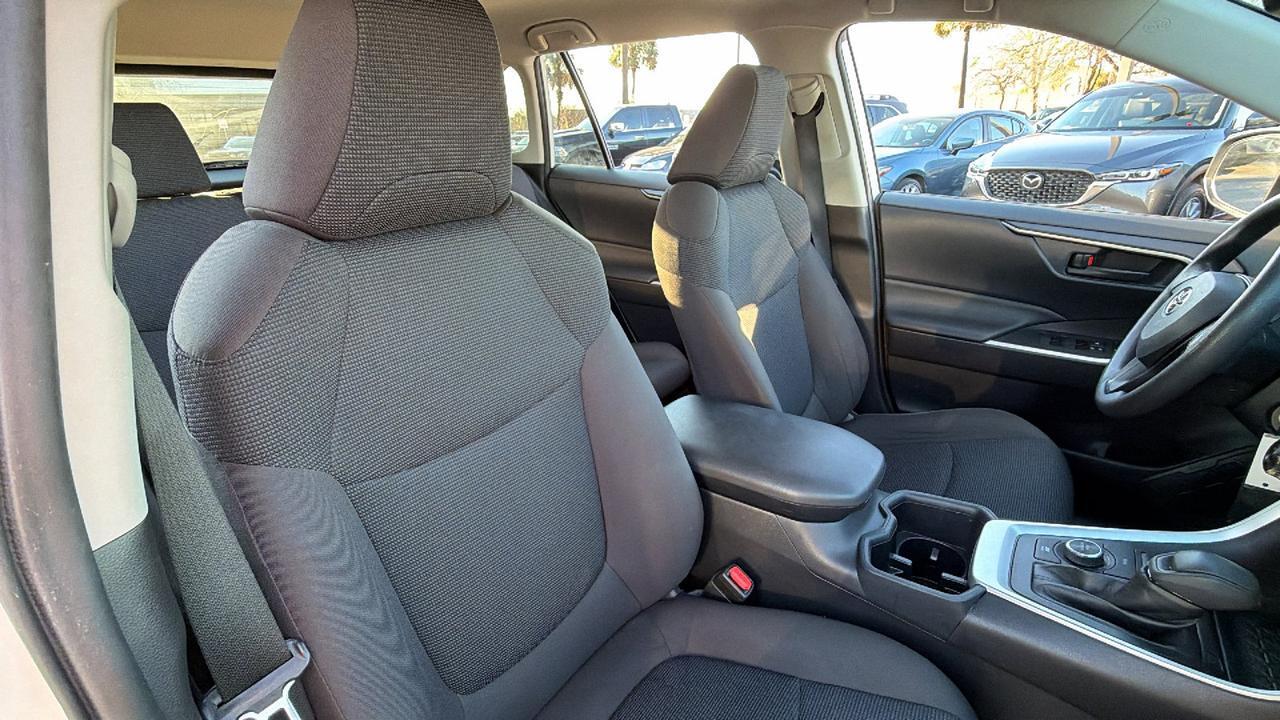 2022 Toyota RAV4 Hybrid LE San Antonio TX