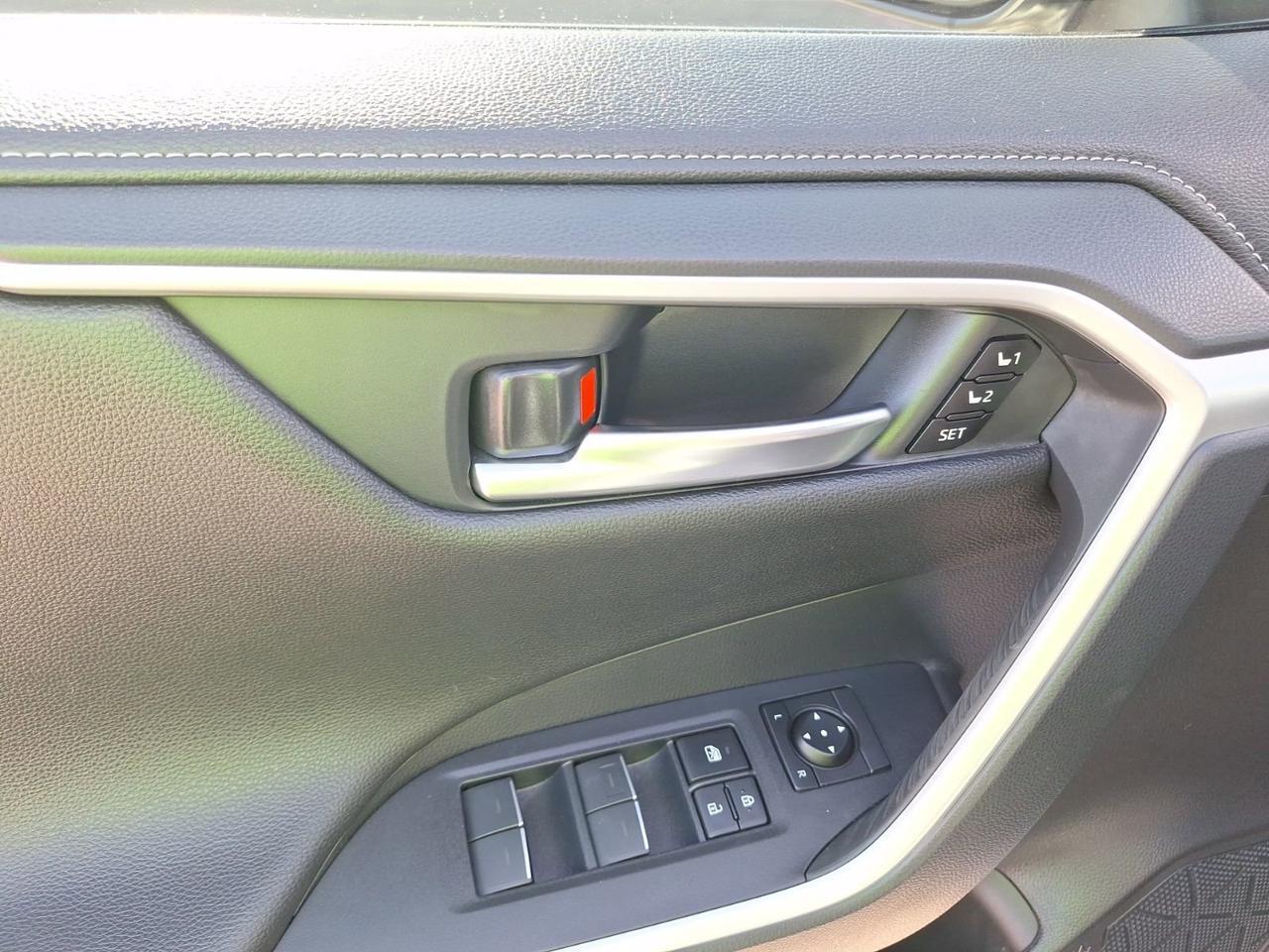 2022 Toyota RAV4 Hybrid Limited Hurst TX