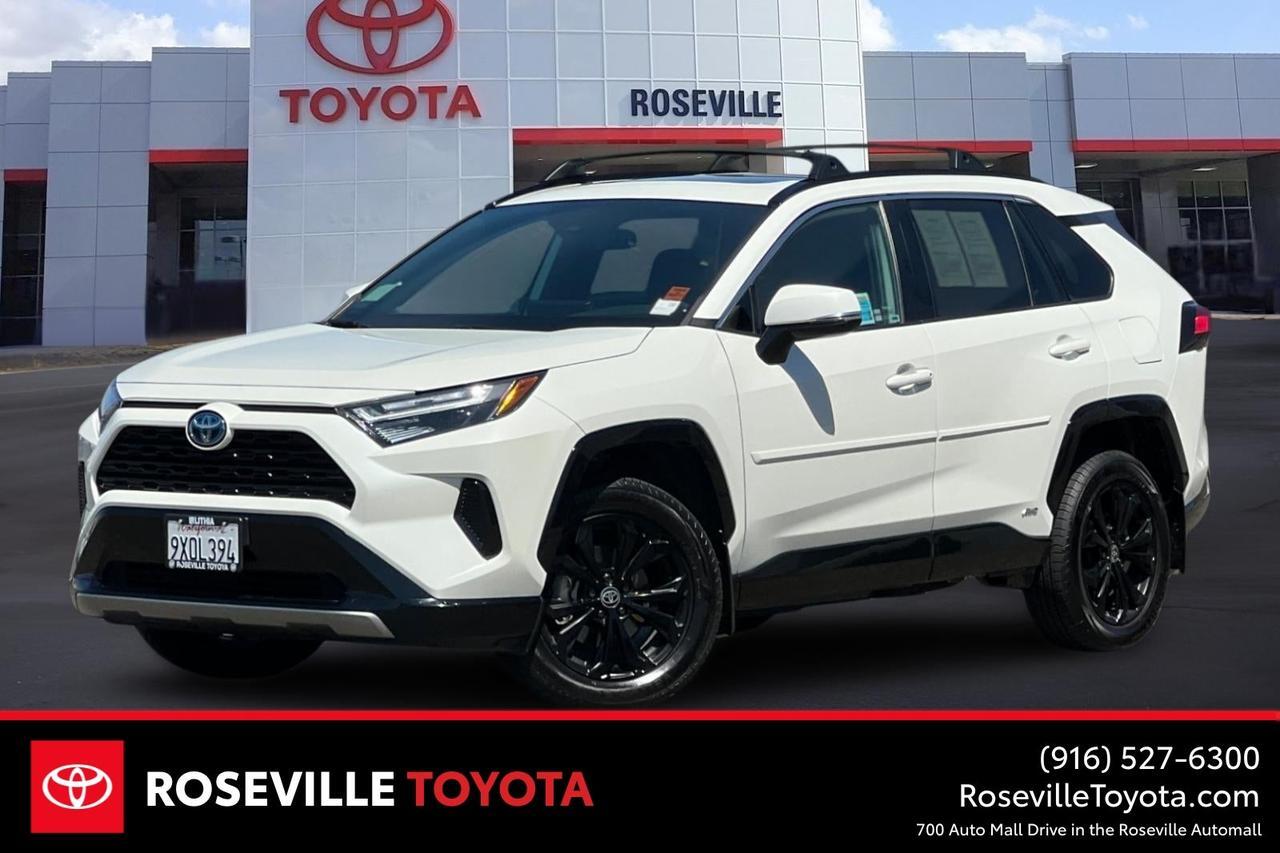 2022 Toyota RAV4 Hybrid SE