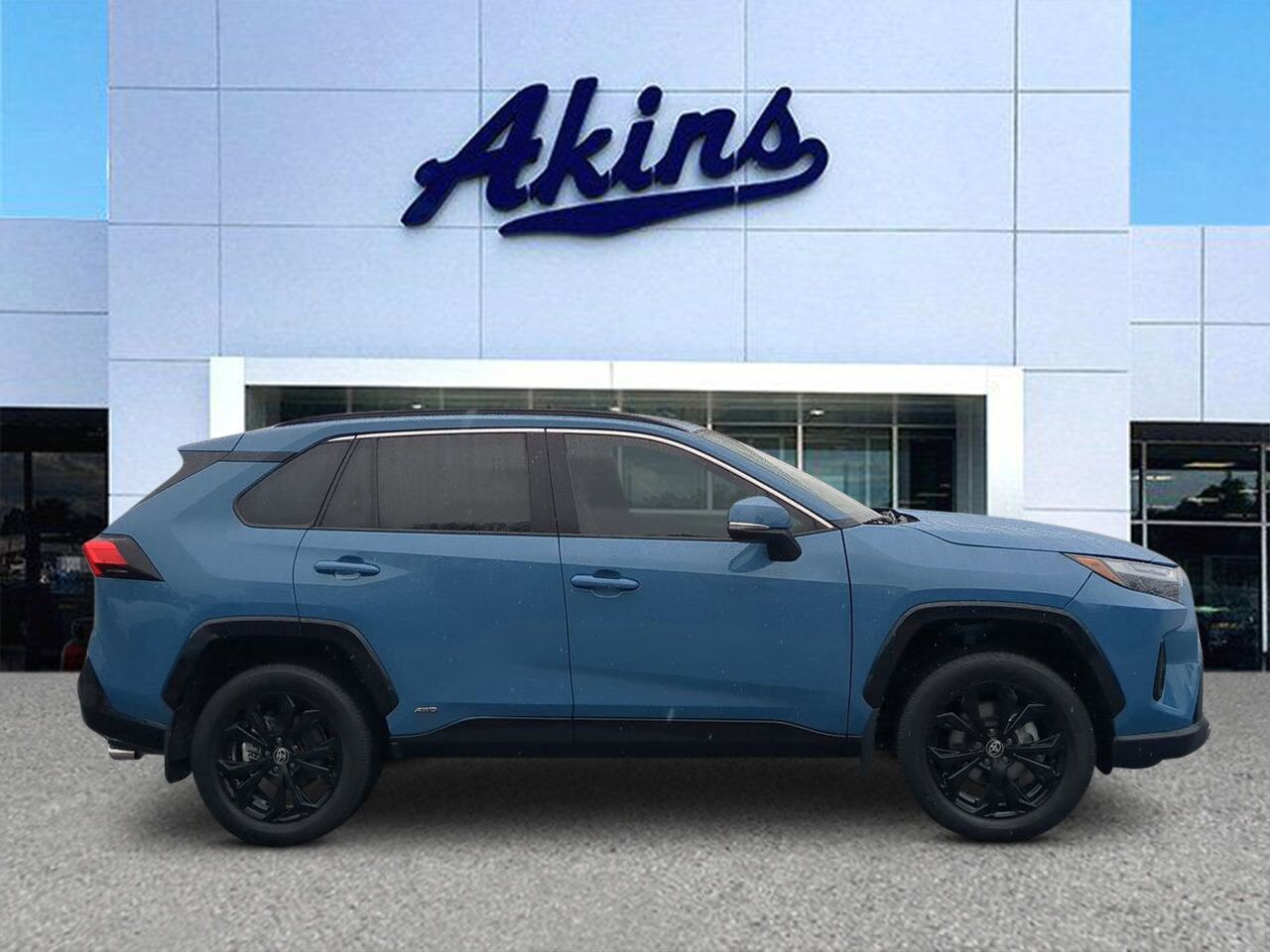 2022 Toyota RAV4 Hybrid SE