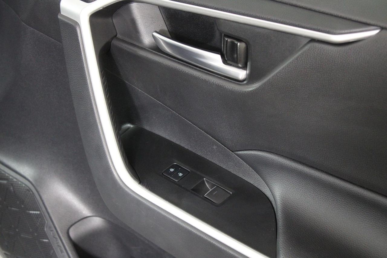 2022 Toyota RAV4 Hybrid SE Fredericksburg VA