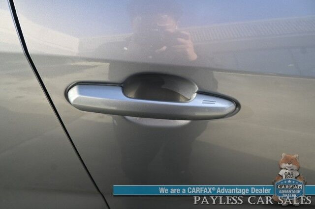 2022 Toyota RAV4 Hybrid XLE / AWD / Power & Heated Cloth Seats / Heated Steering Wheel / Adaptive Cruise / Lane Departure & Blind Spot Alert / Apple CarPlay & Android Auto / Keyless Entry & Start / New Studless Winter Tires / 41 MPG Anchorage AK