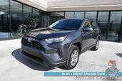 2022 Toyota RAV4 Hybrid XLE / AWD / Power & Heated Cloth Seats / Heated Steering Wheel / Blind Spot & Lane Alert / Collision Alert / Apple CarPlay & Andriod Auto / Back Up Camera / Keyless Entry & Start / 1-Owner