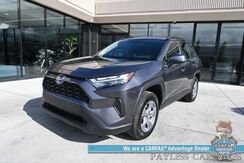 2022_Toyota_RAV4_Hybrid XLE / AWD / Power & Heated Cloth Seats / Heated Steering Wheel / Blind Spot & Lane Alert / Collision Alert / Apple CarPlay & Andriod Auto / Back Up Camera / Keyless Entry & Start / 1-Owner_ Anchorage AK
