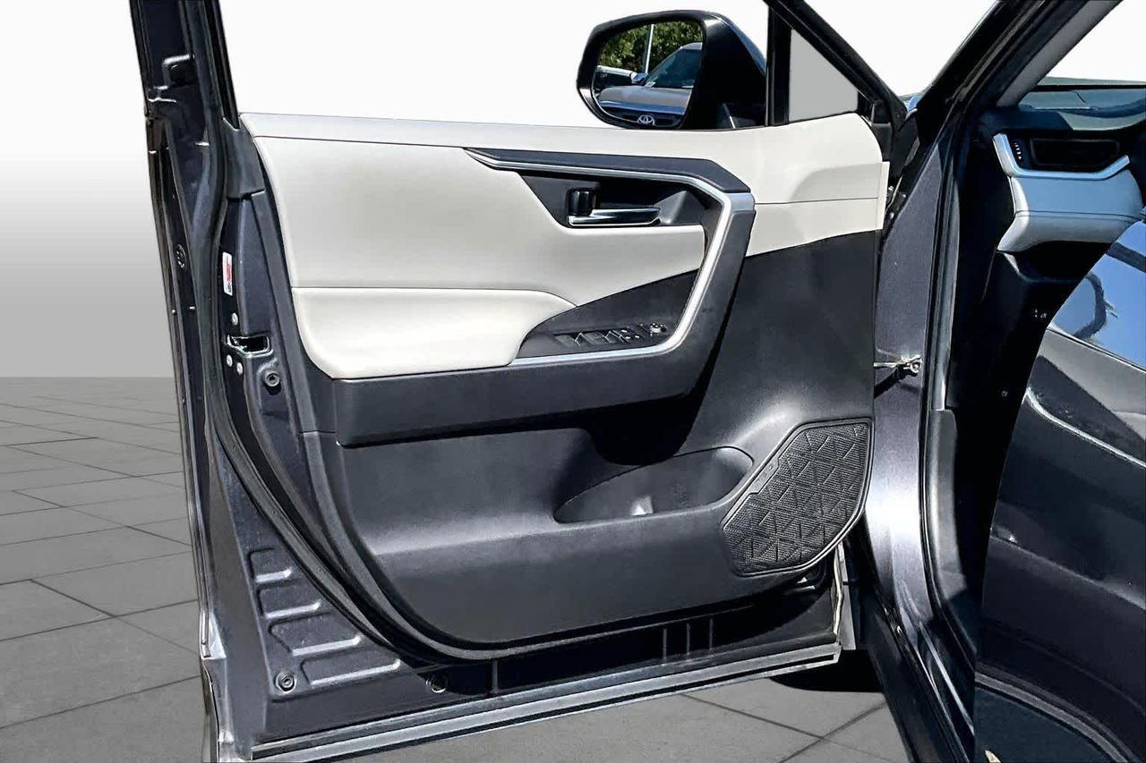 2022 Toyota RAV4 Hybrid XLE Folsom CA