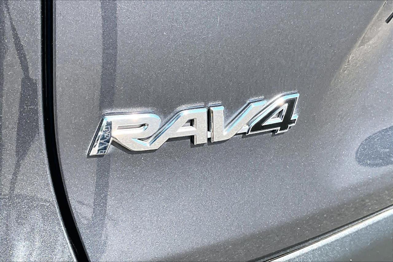 2022 Toyota RAV4 Hybrid XLE Folsom CA