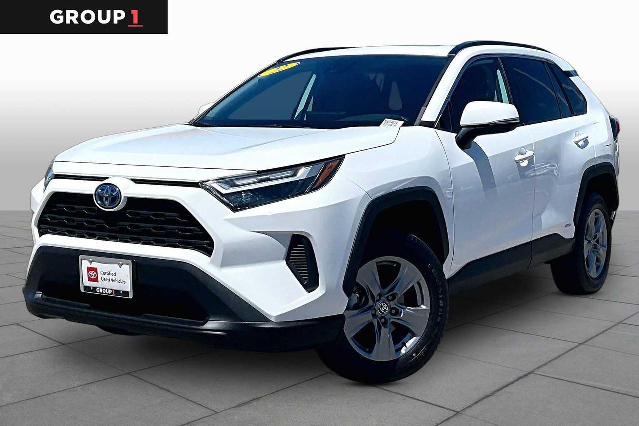 2022 Toyota RAV4 Hybrid XLE
