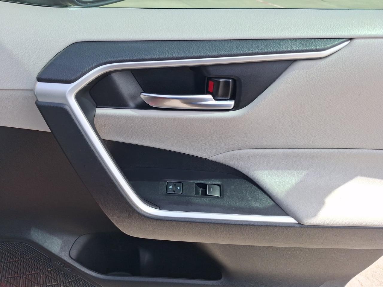 2022 Toyota RAV4 Hybrid XLE Hurst TX