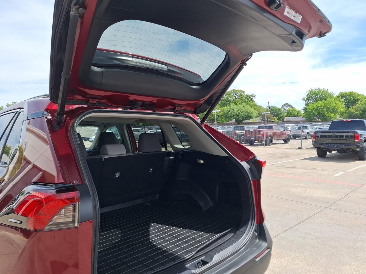 2022 Toyota RAV4 Hybrid XLE Hurst TX