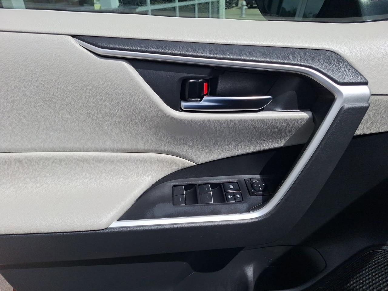 2022 Toyota RAV4 Hybrid XLE Hurst TX