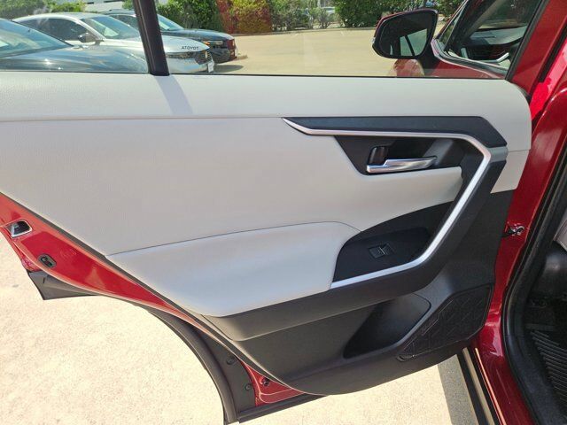 2022 Toyota RAV4 Hybrid XLE Hurst TX
