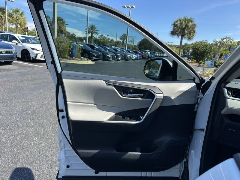 2022 Toyota RAV4 Hybrid XLE Jacksonville FL